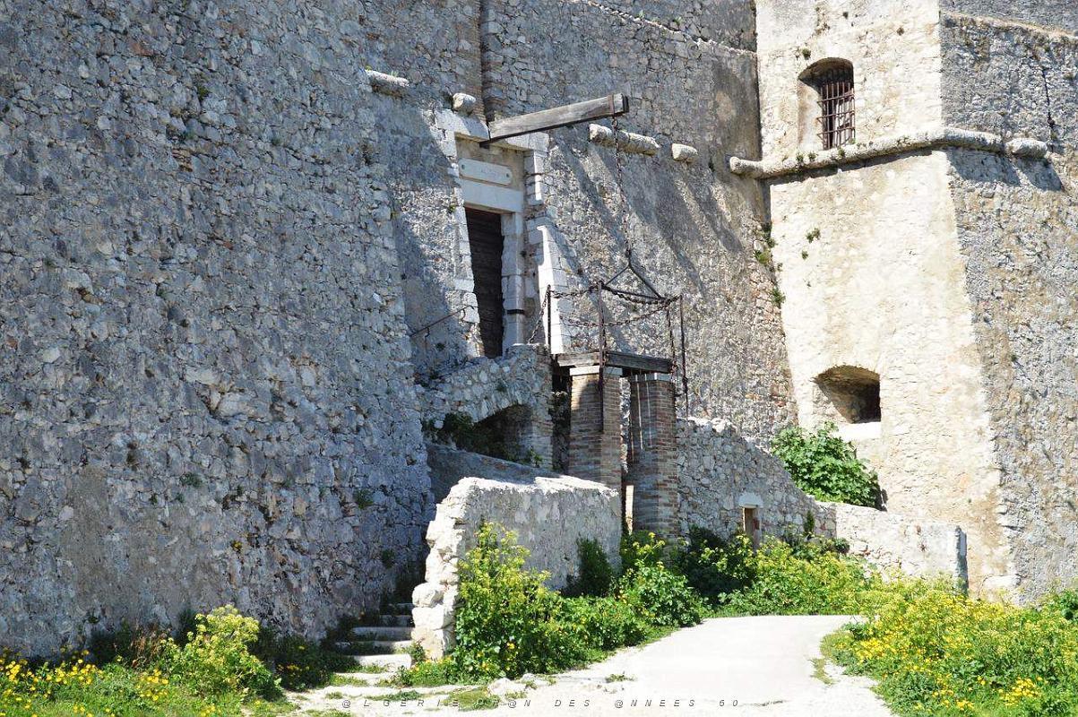 007- Fort Mont Alban.JPG